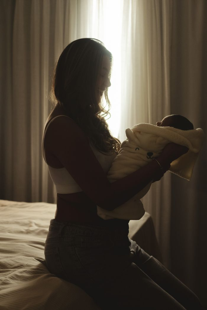 What to Actually Expect in the First 6 Weeks Postpartum